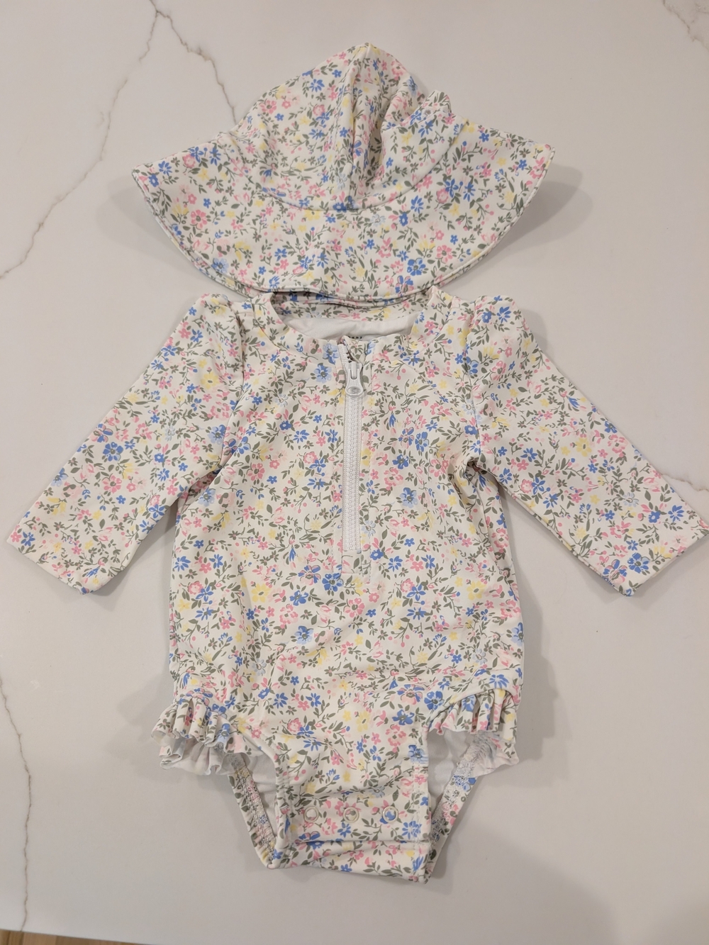 GAP NWOT Multi Floral Long-Sleeve One-Piece Swim with Sun Hat